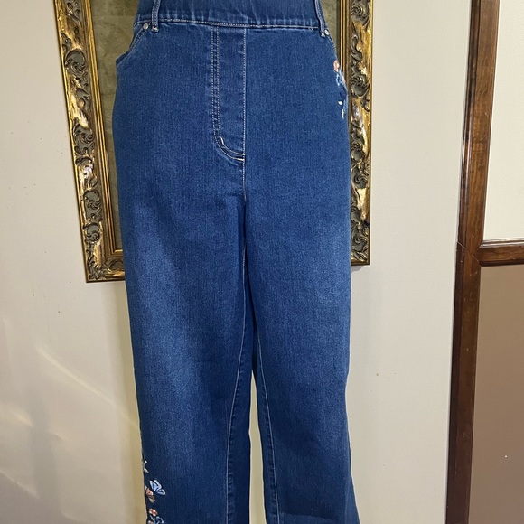 Alfred Dunner 16P embroidered Blue Denim Women's Jeans - Picture 1 of 10